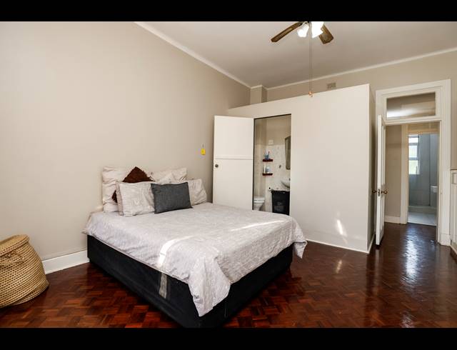 2.5 BEDROOM APARTMENT FOR SALE IN ESSENWOOD